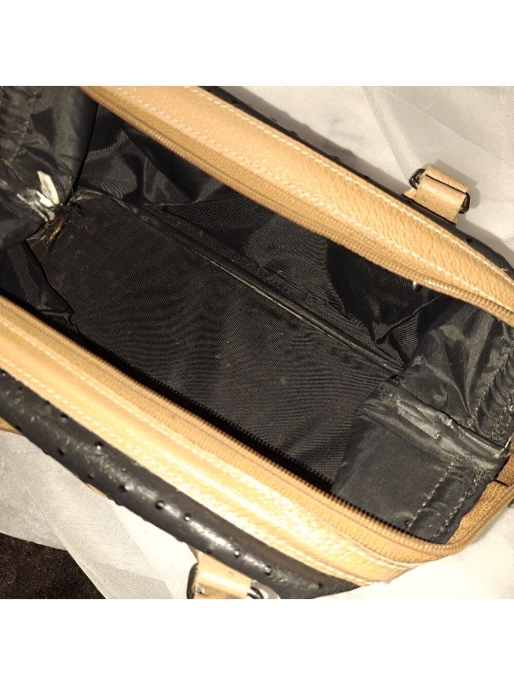 Vintage Romero Ostrich and Leather Handbag. Shoulder. Trending. - Picture 10 of 10